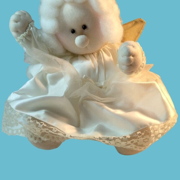 Plush Angel Doll Music Box Movement Satin Lace Gold Wings Hark The Angels Sing - Picture 7 of 12
